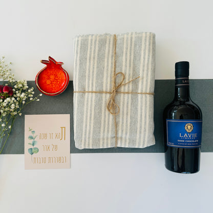 Holiday Table & Liqueur Gift Set